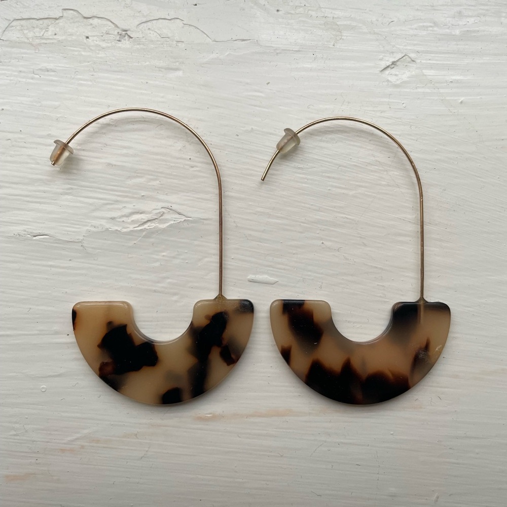 Tortoise Shell Hoop Earrings